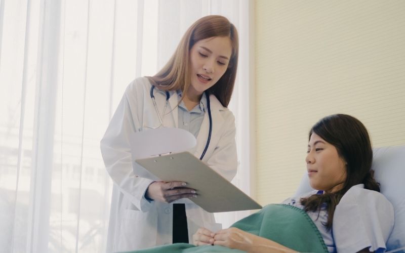 Người bệnh cần tham khảo lời khuyên từ bác sĩ